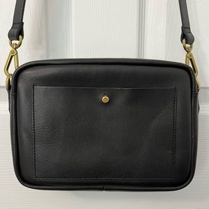 Madewell Large Transport Camera Bag w/2 Straps